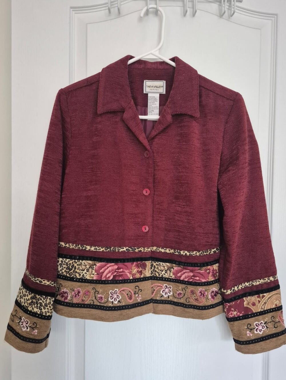 Vintage Embroidered Border Jacket